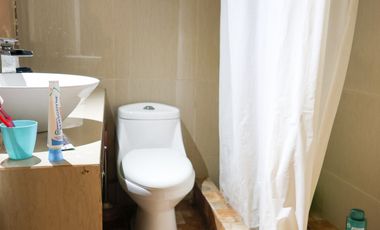 Casa en arriendo c/ estacionamiento en Lomas de San Andrés