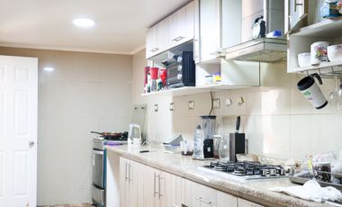 Casa en arriendo c/ estacionamiento en Lomas de San Andrés