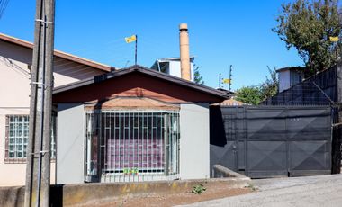 Casa en arriendo c/ estacionamiento en Lomas de San Andrés