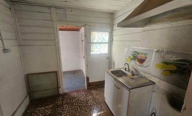 Casa en venta c/ estacionamiento en Ciudad de Caldera