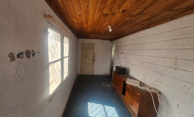 Casa en venta c/ estacionamiento en Ciudad de Caldera
