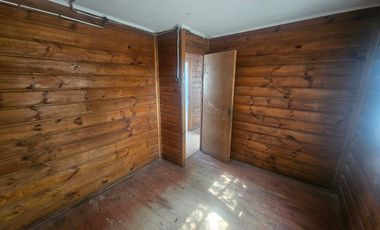Casa en venta c/ estacionamiento en Ciudad de Caldera