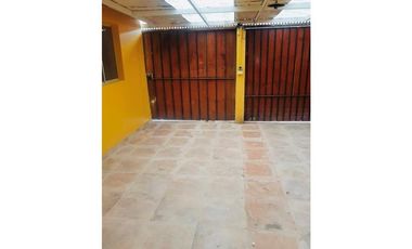 Gran Oportunidad: Casa y 2 Deptos en un solo lugar