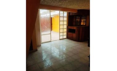 Gran Oportunidad: Casa y 2 Deptos en un solo lugar