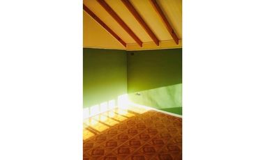 Gran Oportunidad: Casa y 2 Deptos en un solo lugar