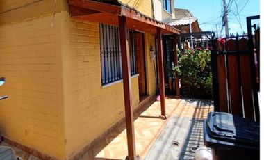 CASA EN VENTA A PASOS DE TODO EN QUILICURA