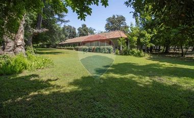 Casona Patronal  con hermoso parque