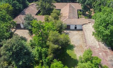 Casona Patronal  con hermoso parque