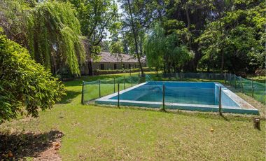 Casona Patronal  con hermoso parque