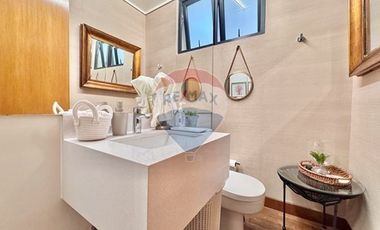 2 Dormitorios con mas de 150m2 totales