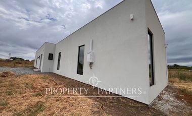 Moderna casa nueva en Condominio San Manuel