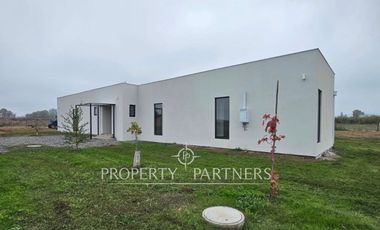 Moderna casa nueva en Condominio San Manuel