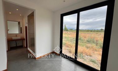 Moderna casa nueva en Condominio San Manuel