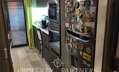 ¡Exclusivo Townhouse de 3 Pisos en Condominio Tranquilo!  Relájate en tu hogar con la tranquilidad de un entorno seguro.