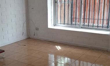 Casa en Venta en Venta Casa 2D 1B 2E Villa Brisas del Sol, Puente Alto