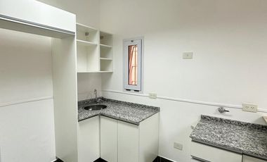 Departamento en Venta de 3 dorm. Patio con parque. Zárate