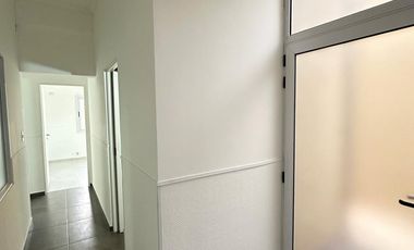 Departamento en Venta de 3 dorm. Patio con parque. Zárate