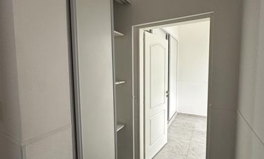 Departamento en Venta de 3 dorm. Patio con parque. Zárate