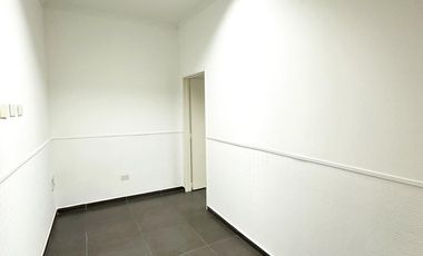 Departamento en Venta de 3 dorm. Patio con parque. Zárate