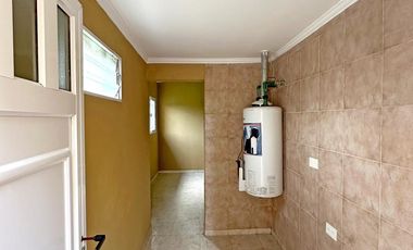 Departamento en Venta de 3 dorm. Patio con parque. Zárate