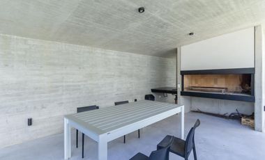 VENTA DEPARTAMENTO TIPO DUPLEX 3 DORMITORIOS EN FUNES