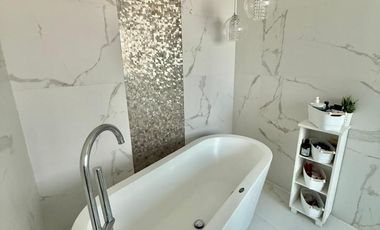 Casa 4 ambientes con pileta en venta - Fincas de Iraola II