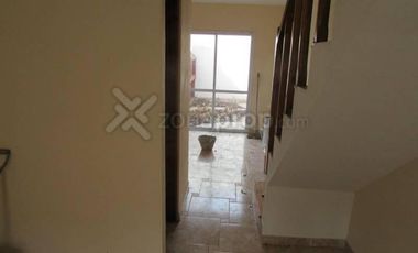 CASA EN VENTA TRIPLEX 4 AMBIENTES CON COCHERA EN SAN BERNARDO OPORTUNIDAD