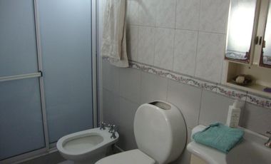 VENDE / ALQUILA CASA