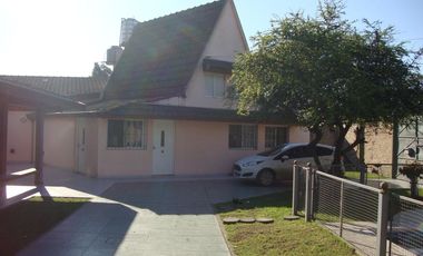 VENDE / ALQUILA CASA