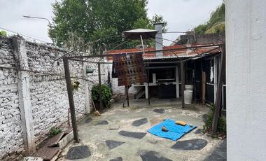 Casa 4 ambientes en venta - Quilmes Oeste