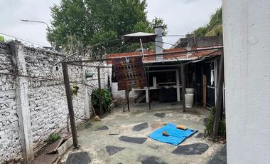 Casa 4 ambientes en venta - Quilmes Oeste