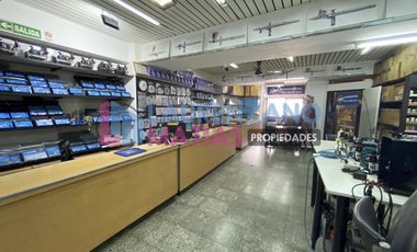 LOCAL CON DEPOSITO DE 720 M² - VILLA CRESPO