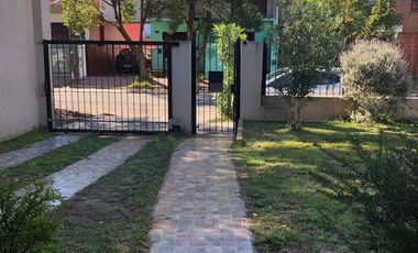 Casa en  La Margarita y Libertador