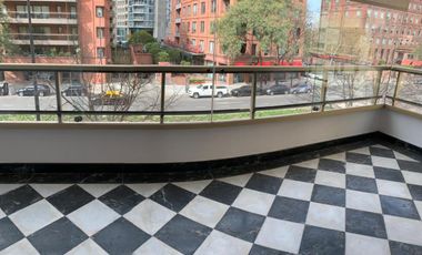 DEPTO  4 AMBIENTES SIN MUEBLES CON COCHERA Y BAULERA