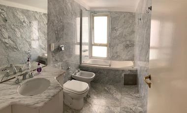 DEPTO  4 AMBIENTES SIN MUEBLES CON COCHERA Y BAULERA