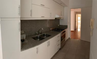 DEPTO  4 AMBIENTES SIN MUEBLES CON COCHERA Y BAULERA