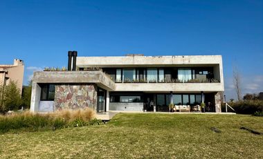 Casa en  Country Club de Campo la Almona