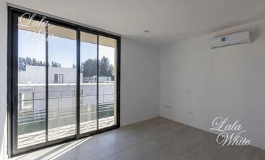 Casa en alquiler en Lares de Canning