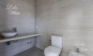 Casa en alquiler en Lares de Canning