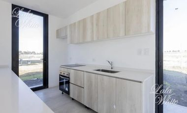 Casa en alquiler en Lares de Canning