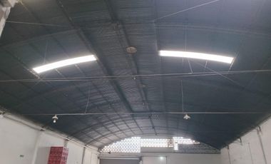 AMPLIO GALPON EN ALQUILER!! EXCELENTE OPORTUNIDAD GRAN EMPRESA!