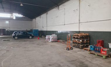 AMPLIO GALPON EN ALQUILER!! EXCELENTE OPORTUNIDAD GRAN EMPRESA!