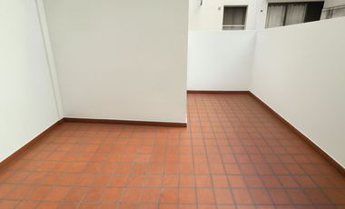 Oportunidad de Inversión: Monoambiente reciclado a nuevo con Patio – Ballester Centro