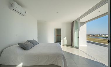 Casa venta San Sebastian Area2 exigentes privada vista al golf 6amb 4dorm 2plantas full amenities