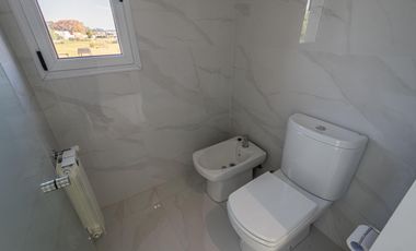 Casa venta San Sebastian Area2 exigentes privada vista al golf 6amb 4dorm 2plantas full amenities