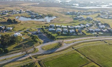 Casa venta San Sebastian Area2 exigentes privada vista al golf 6amb 4dorm 2plantas full amenities