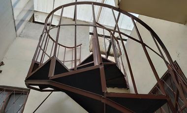 Arriendo Casa Rentera con Locales Comerciales frente a la Cooprogreso Calderon