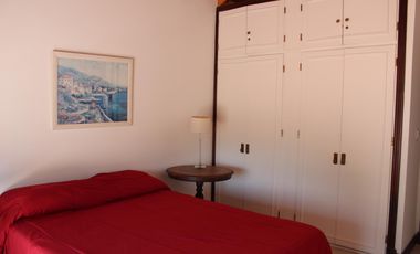 Venta , Alquiler Temporario. Casa  sobre el golf en  Golfers c.c
