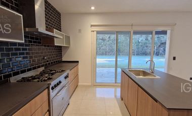 Casa en alquiler en Los Sauces, Nordelta