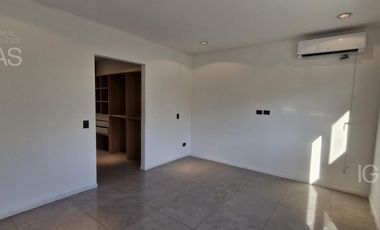 Casa en alquiler en Los Sauces, Nordelta